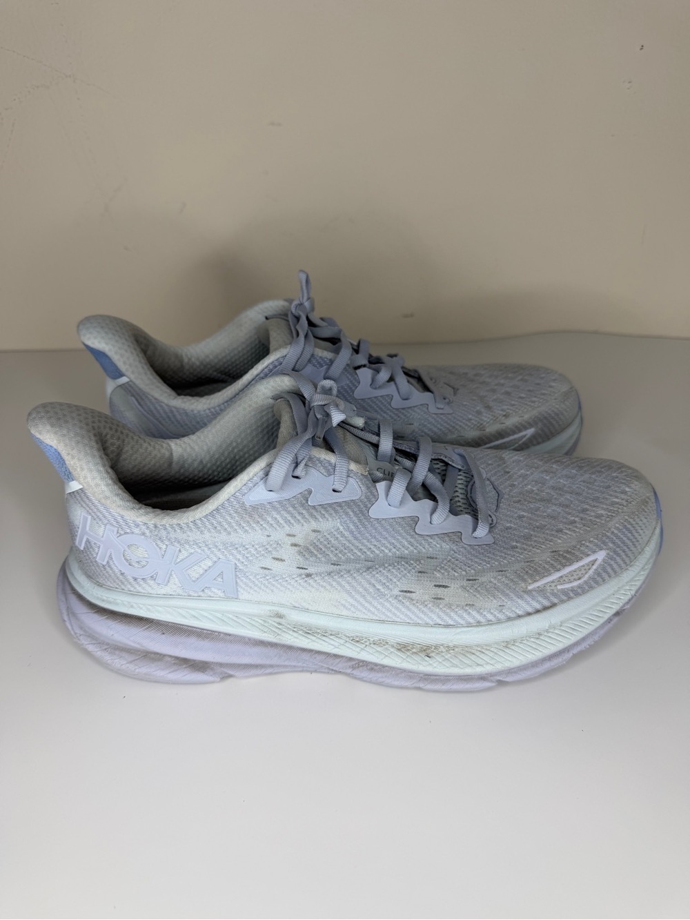 Hoka One One Clifton 9 1127896-EHR Sneaker Women's Size 11B Lilac Running Shoes